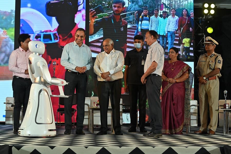 Lords Institute of Management Surat Academic Awards photo 20