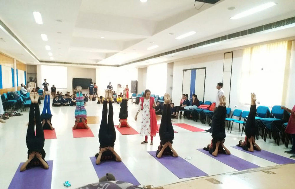 SU Surat Sports photo 14