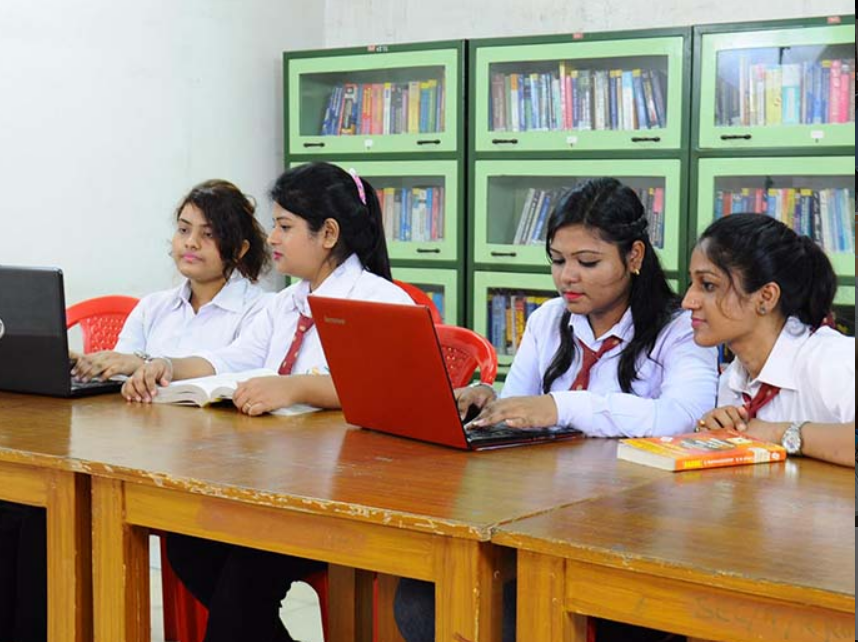Seacom Engineering College Howrah College Labs photo 3