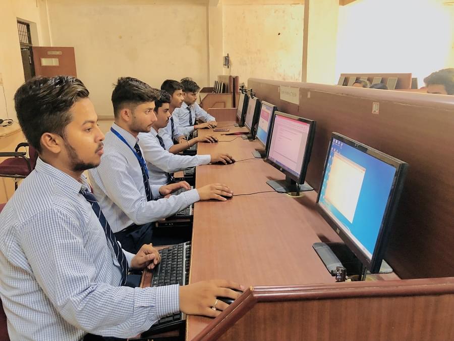 Neelam Group Of Institutions Agra Campus Life photo 2