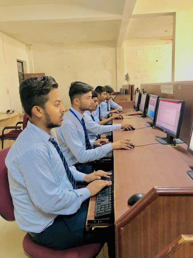 Neelam Group Of Institutions Agra Campus Life photo 1