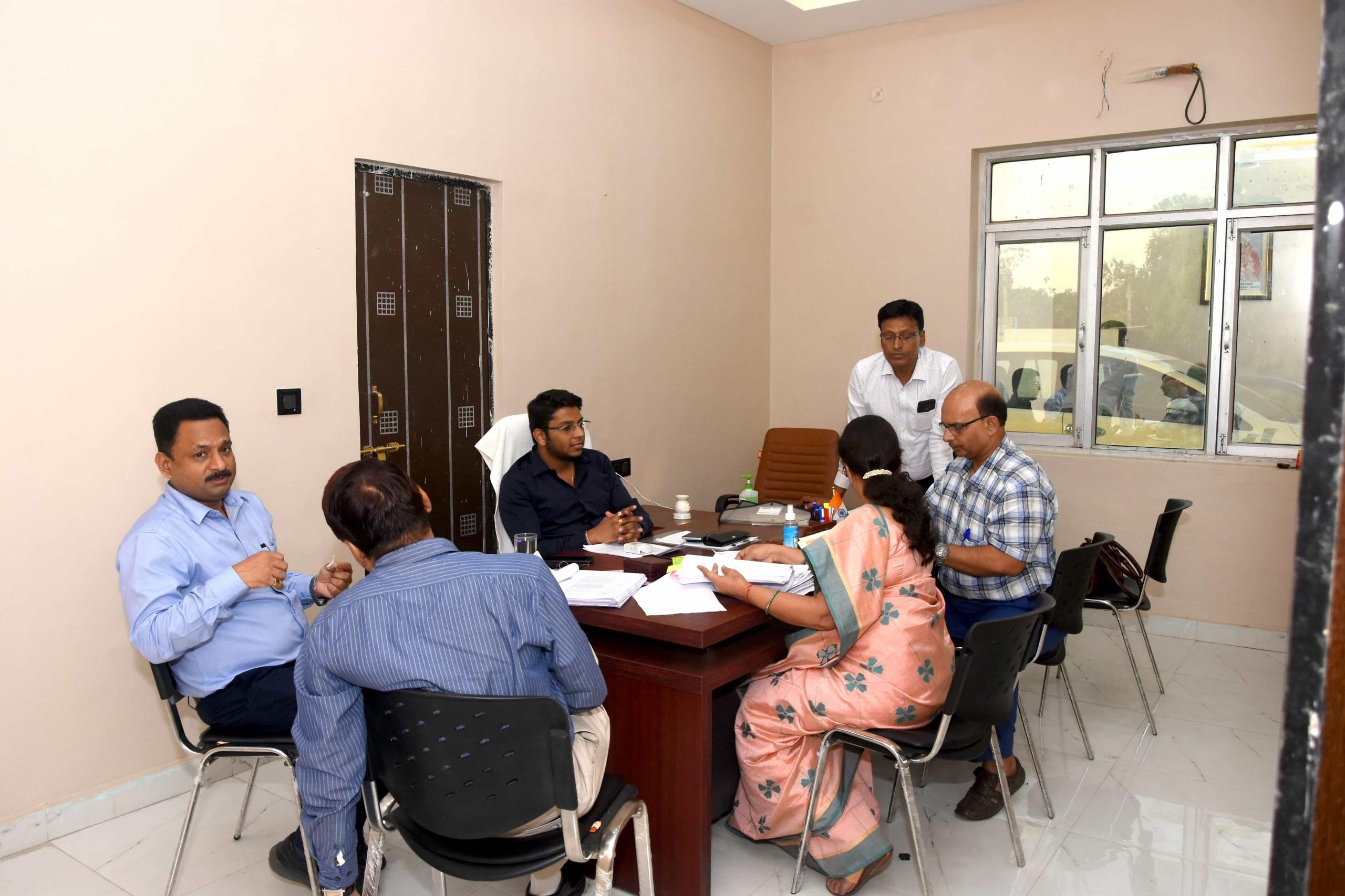 Maa Vaishno Devi Educational Group Lucknow Classrooms and Library photo 3