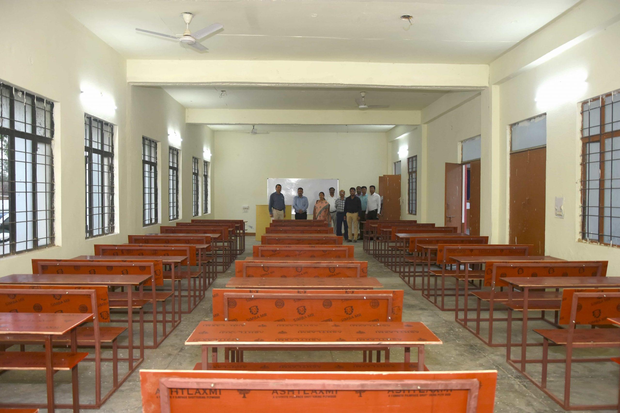 Maa Vaishno Devi Educational Group Lucknow Classrooms and Library photo 6