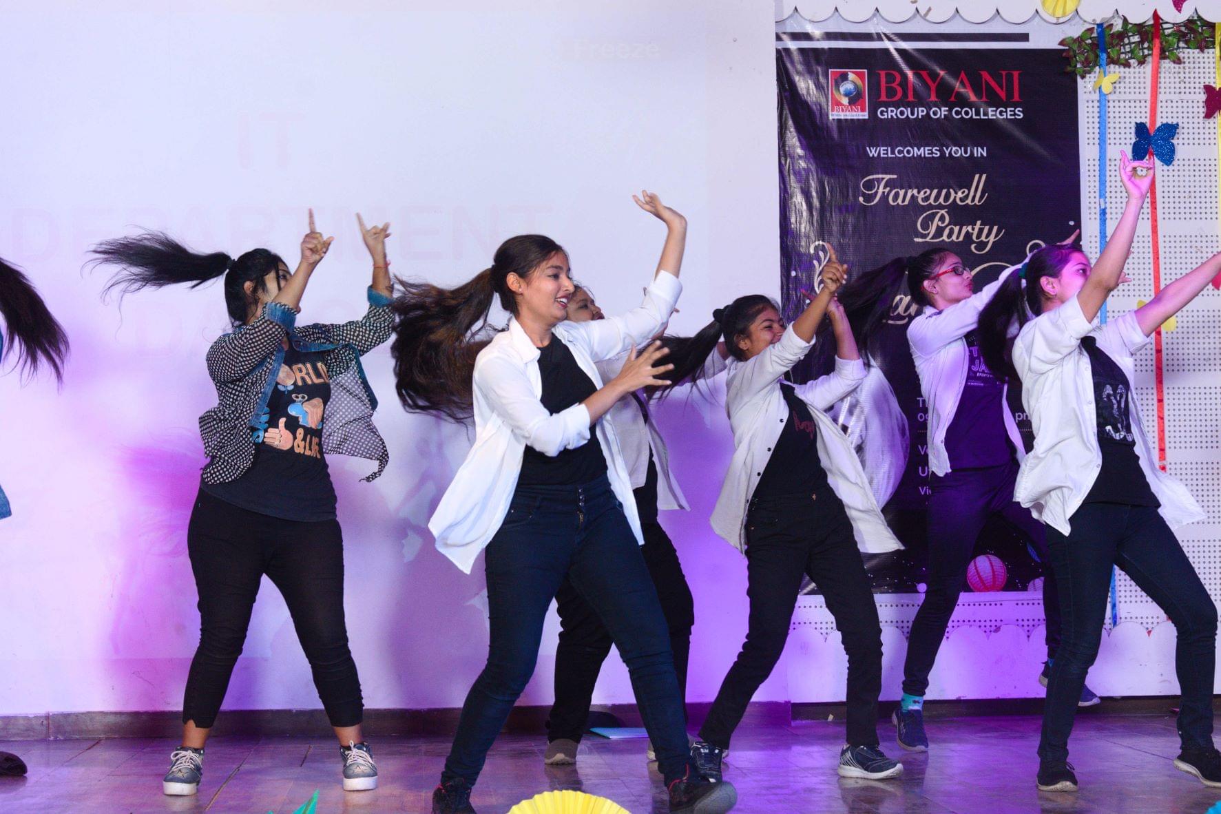 Biyani Girls College Jaipur Farewell Party photo 7