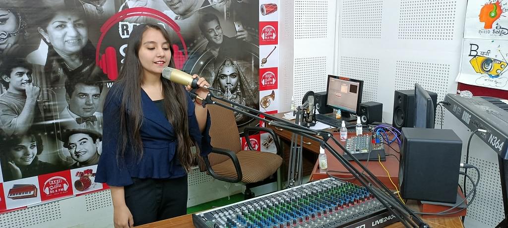 Biyani Girls College Jaipur Radio Selfie 90.8 photo 1