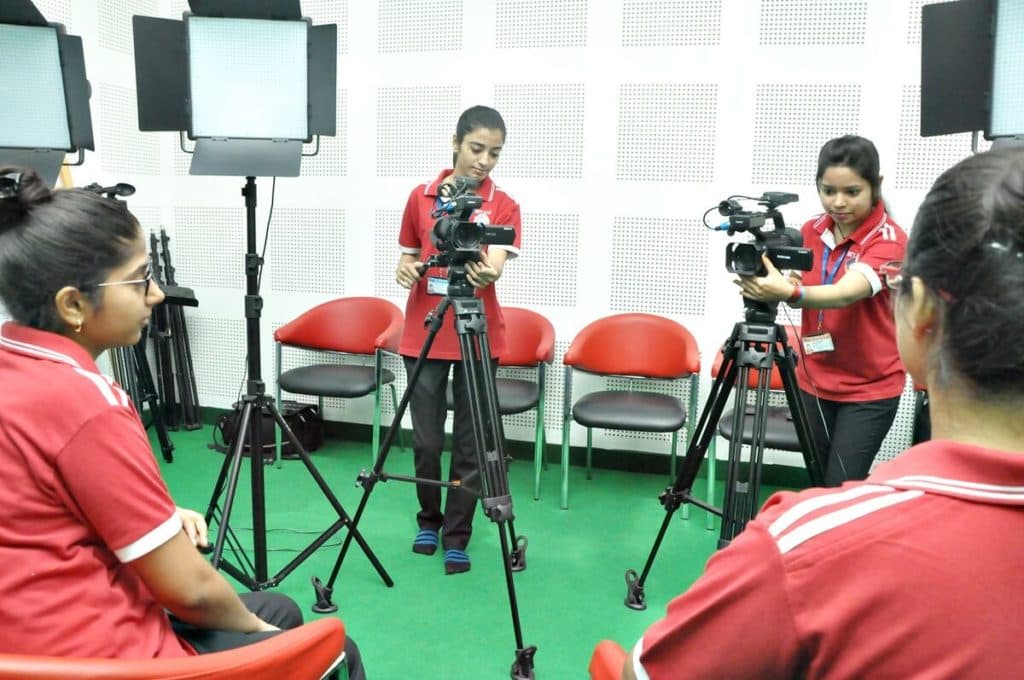 Biyani Girls College Jaipur Biyani TV photo 2