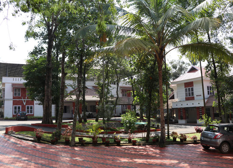 Bhavan's College Of Arts and Commerce Kochi Infrastructure photo 1