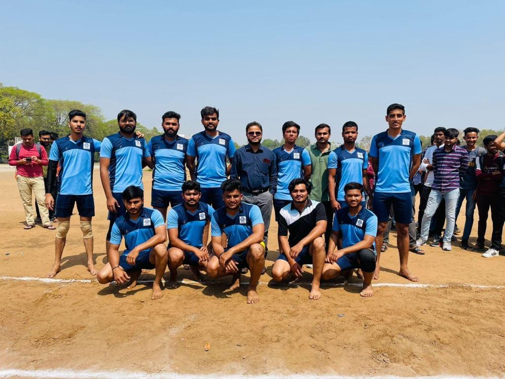 Institute of Science and Technology for Advanced Studies and Research Anand Sports photo 10