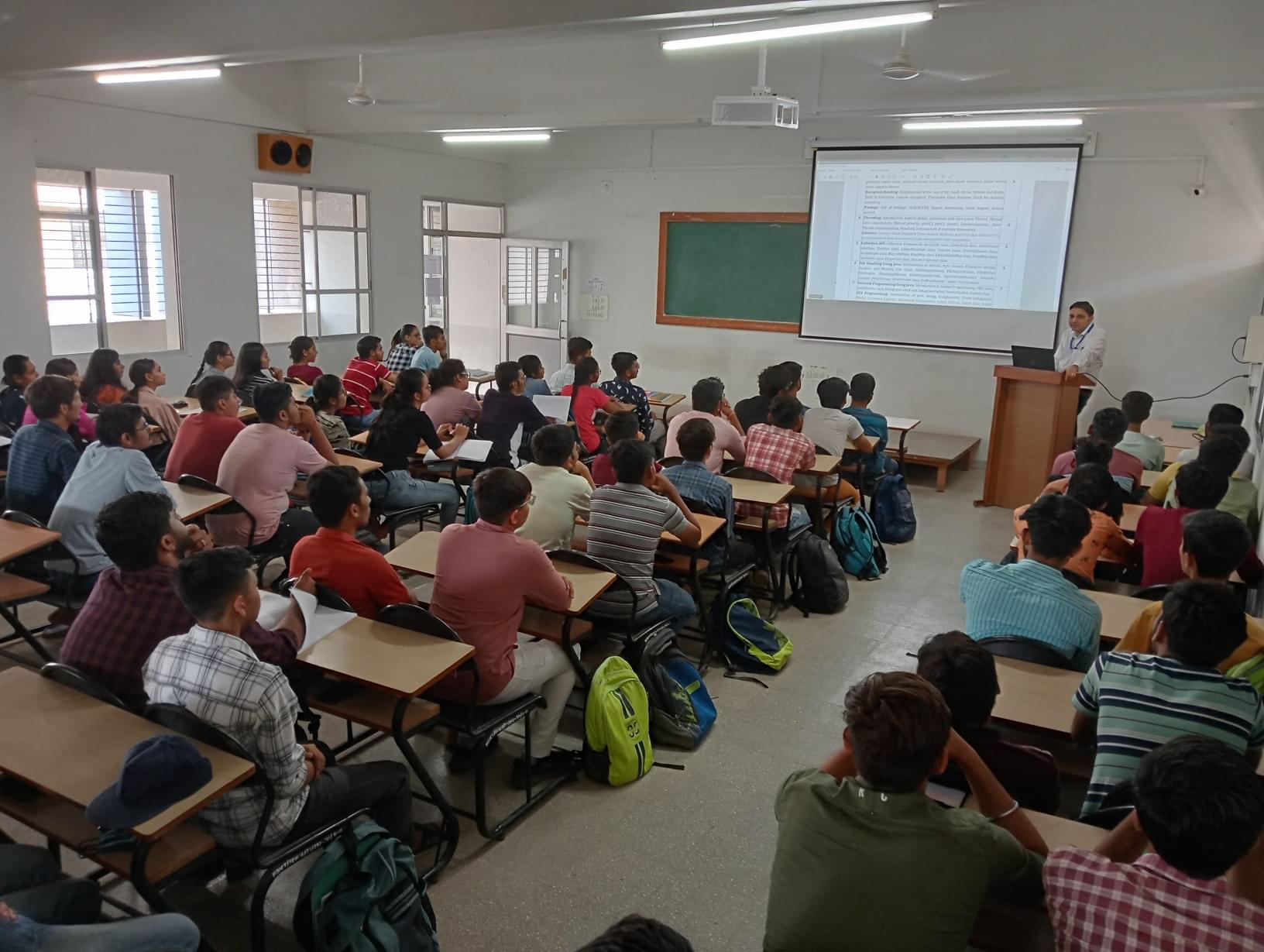 Madhuben & Bhanubhai Patel Institute of Technology Anand Infrastructure photo 1