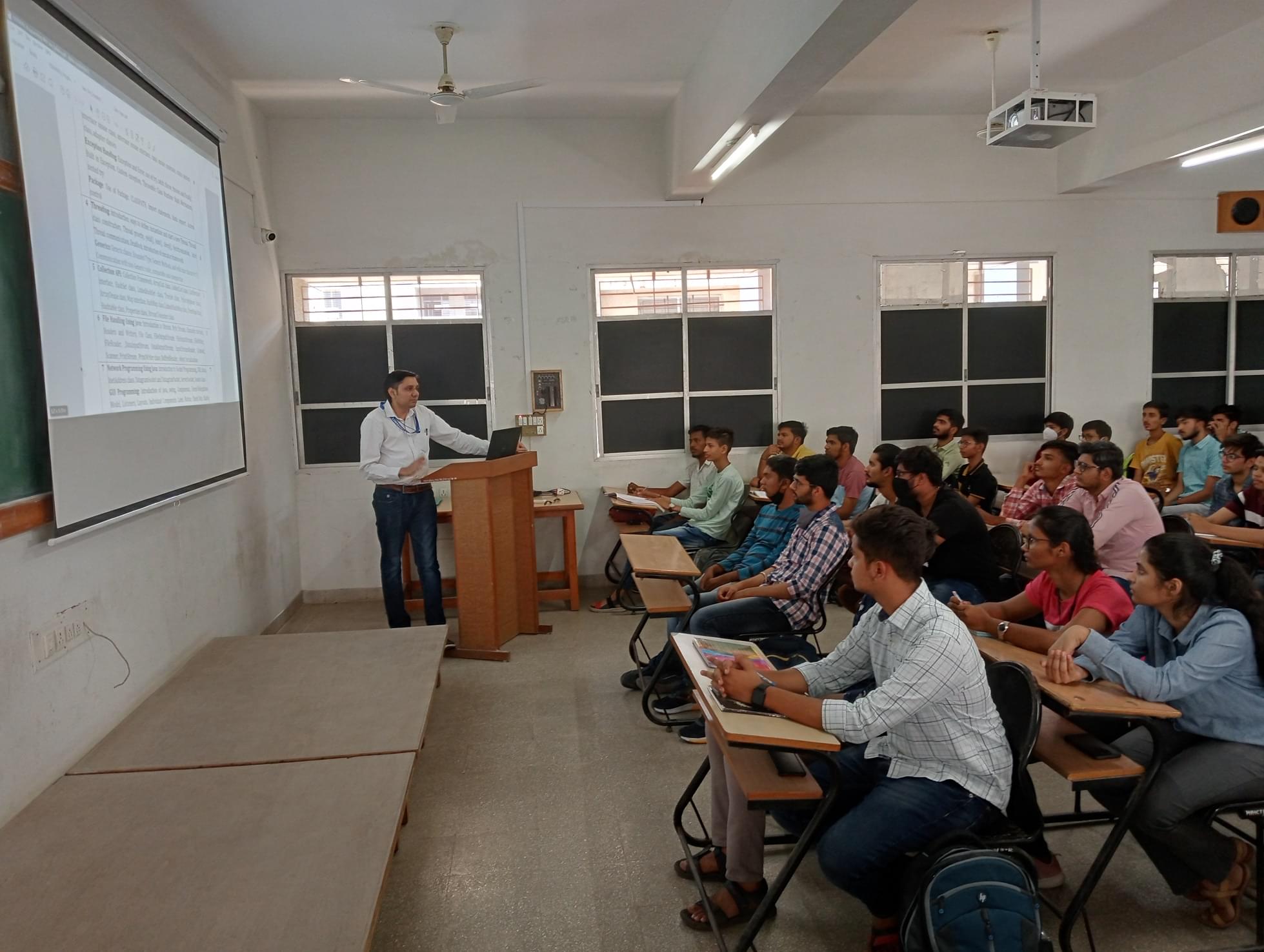 Madhuben & Bhanubhai Patel Institute of Technology Anand Infrastructure photo 11