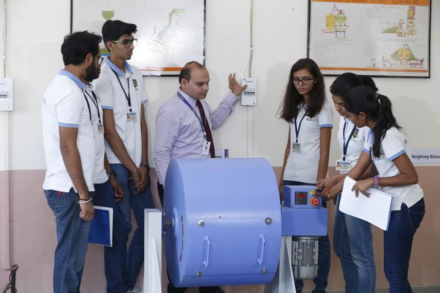 RCPIT Infrastructure photo 9