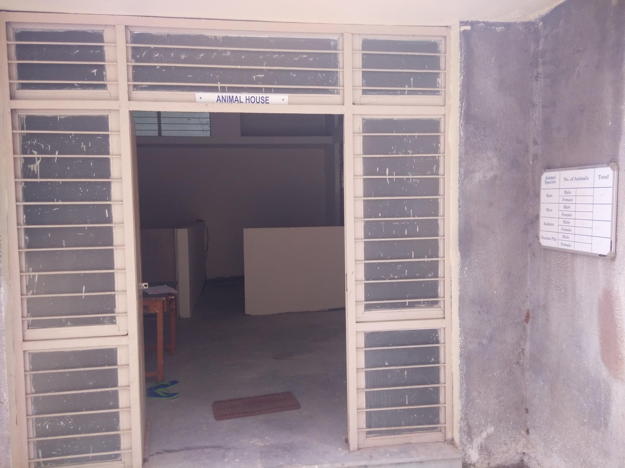 Indukaka Ipcowala College of Pharmacy Anand Infrastructure photo 24