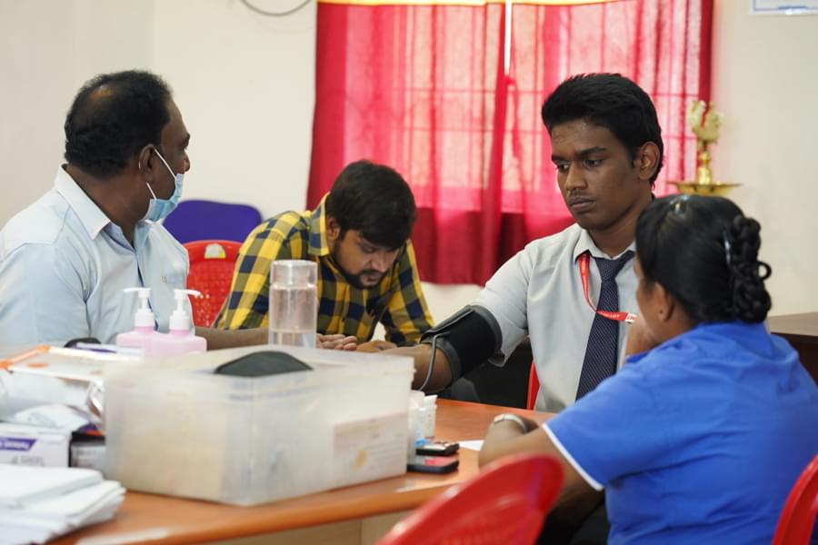 ASET College of Science & Technology Chennai Medical Camp photo 4