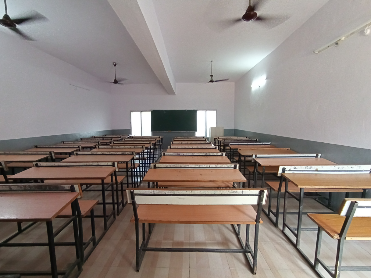 HiTech College of Pharmacy Chandrapur College Infrastructure photo 9