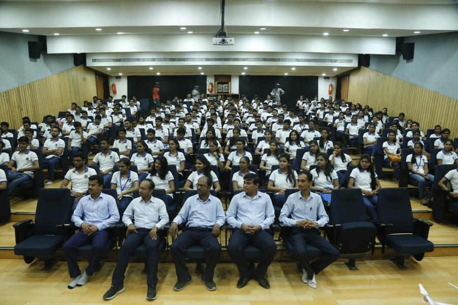 RC Patel Institute of Pharmaceutical Education and Research Shirpur Campus photo 2