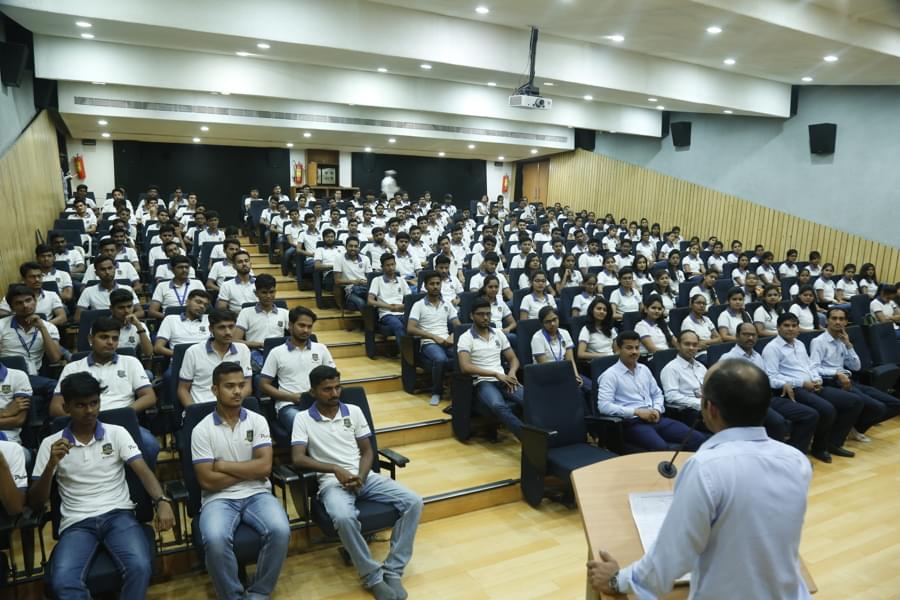 RC Patel Institute of Pharmaceutical Education and Research Shirpur Campus photo 3