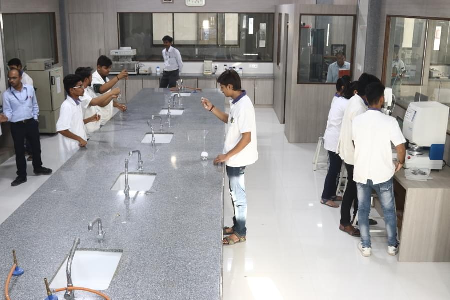 RC Patel Institute of Pharmaceutical Education and Research Shirpur Campus photo 14