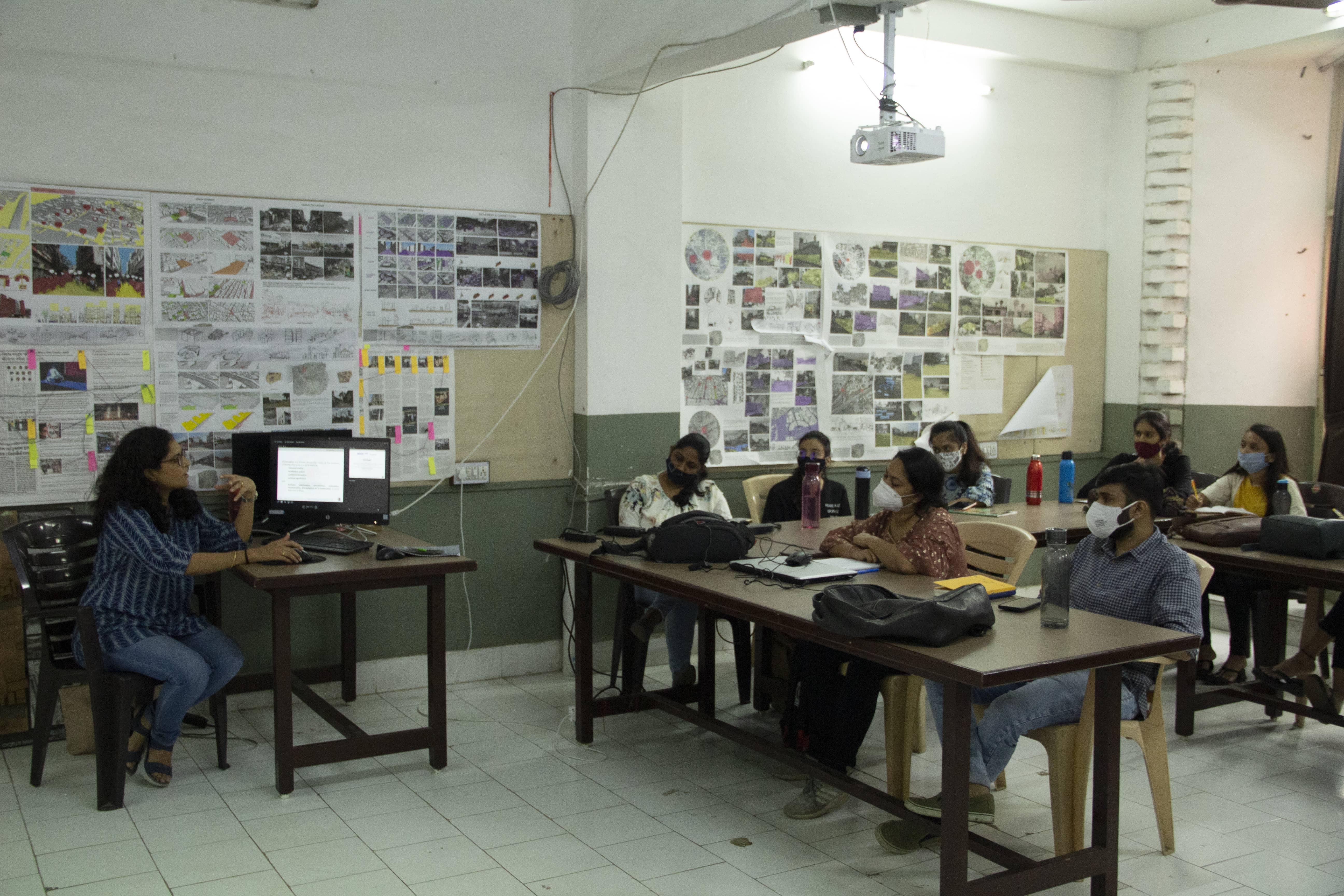 Institute of Design, Planning & Technology Surat Classroom photo 5