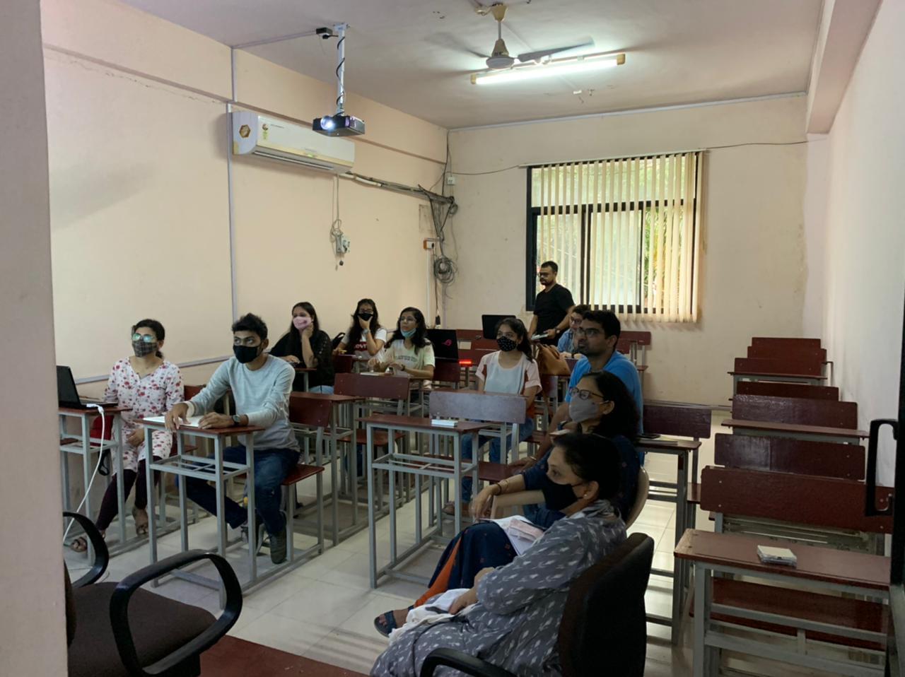 Institute of Design, Planning & Technology Surat Classroom photo 7