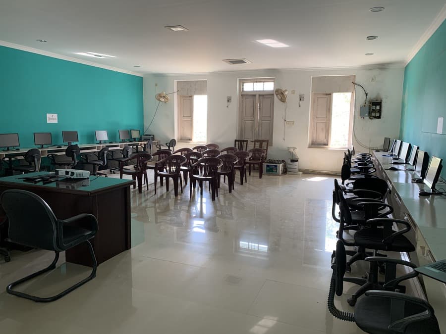 Sree Narayana College Varkala Thiruvananthapuram Lab Facilities photo 5