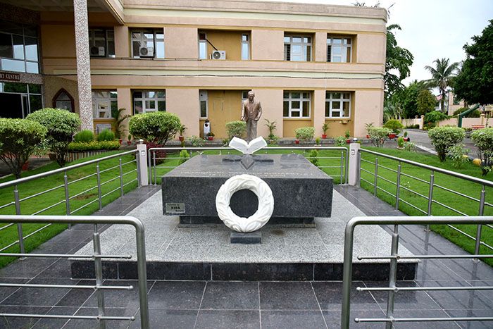 Xavier Institute of Development Action and Studies Jabalpur Building and Infrastructure photo 2