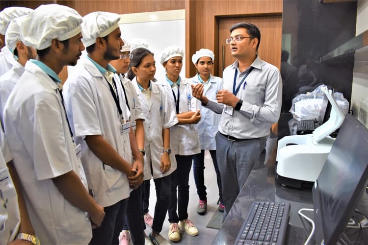 SVKM’s Institute of Pharmacy Dhule Infrastructure photo 6