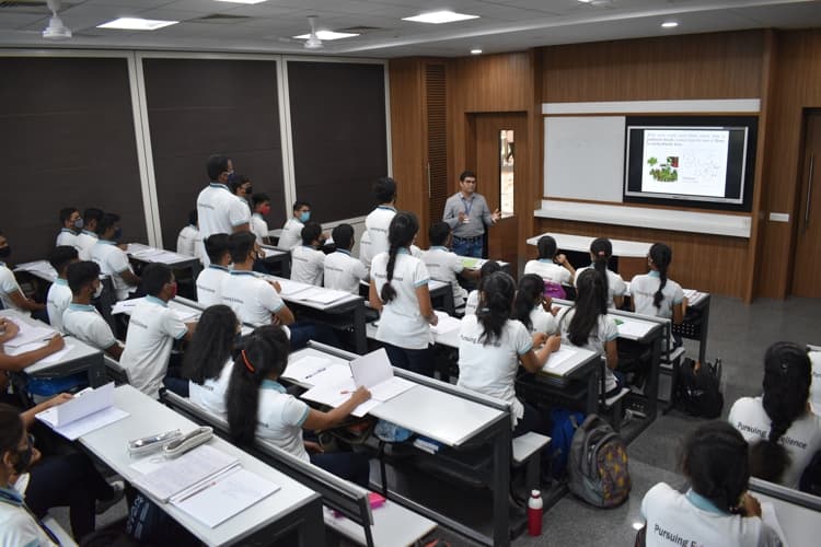 SVKM’s Institute of Pharmacy Dhule Infrastructure photo 14