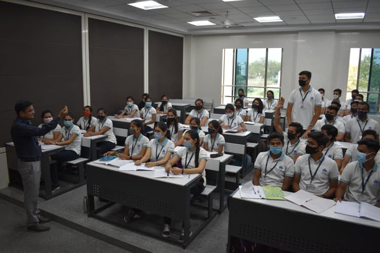 SVKM’s Institute of Pharmacy Dhule Infrastructure photo 16