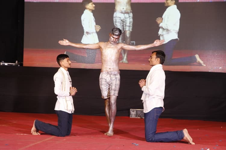 SVKM’s Institute of Pharmacy Dhule Cultural Activities photo 2