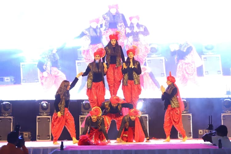 SVKM’s Institute of Pharmacy Dhule Cultural Activities photo 11