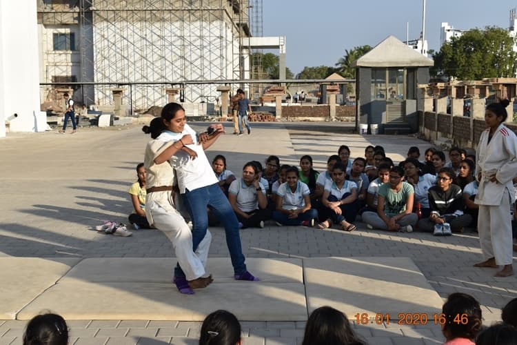 SVKM’s Institute of Pharmacy Dhule Social Activities photo 4