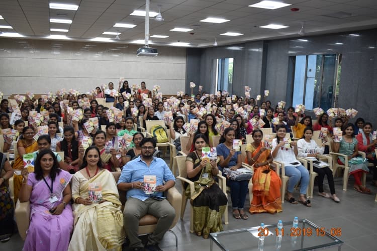 SVKM’s Institute of Pharmacy Dhule Women Forum photo 10