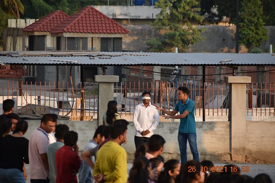 SVKM’s Institute of Pharmacy Dhule Placement Training Sessions photo 9