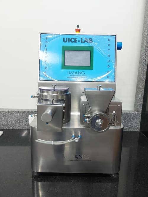 SVKM’s Institute of Pharmacy Dhule Instruments photo 2