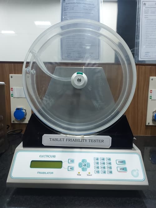 SVKM’s Institute of Pharmacy Dhule Instruments photo 18