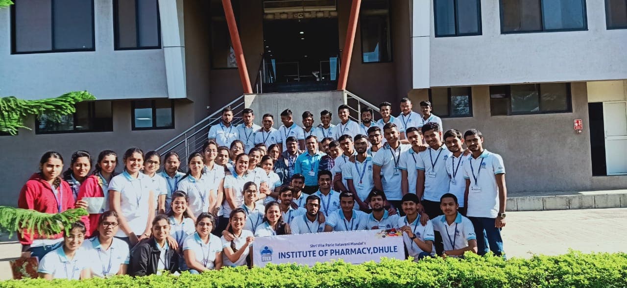 SVKM’s Institute of Pharmacy Dhule Industrial Visit photo 1