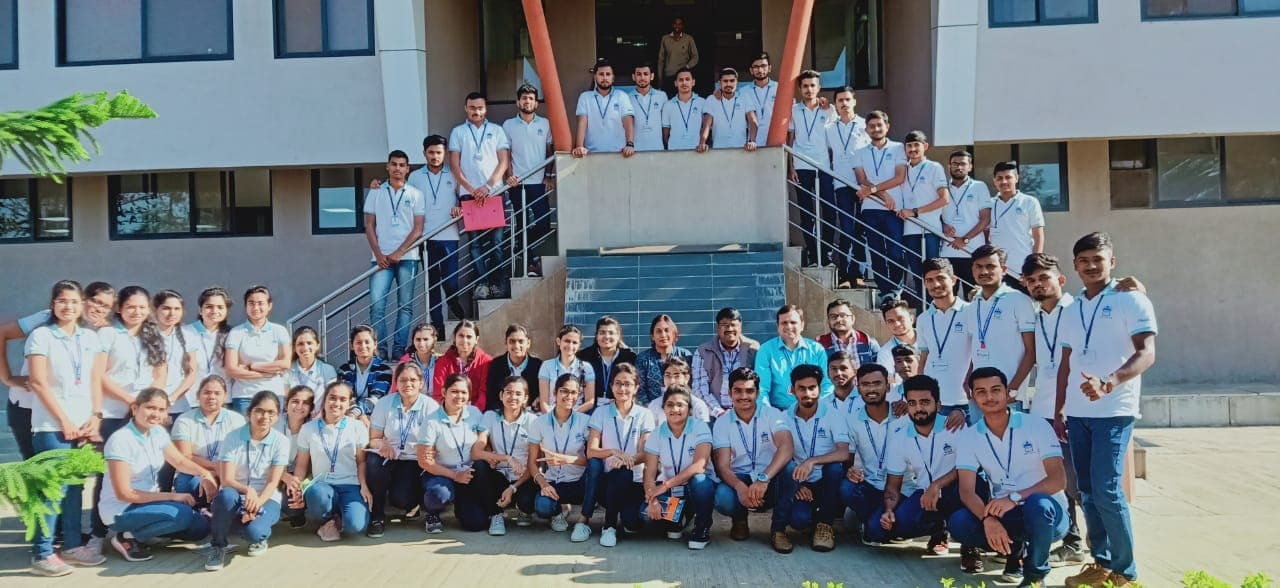 SVKM’s Institute of Pharmacy Dhule Industrial Visit photo 6