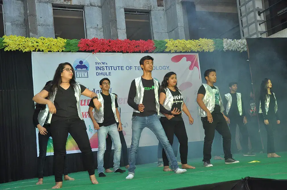 SVKM's Institute of Technology Dhule Events photo 2