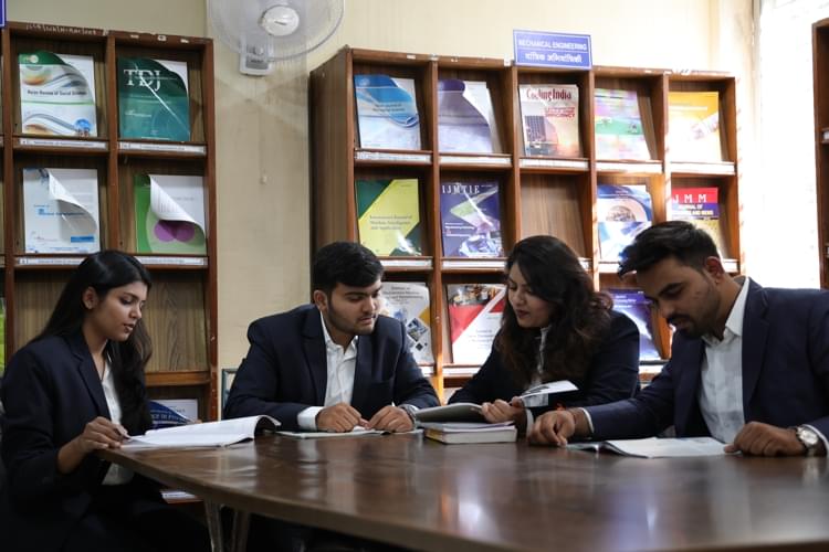 Datta Meghe Institute of Management Studies Nagpur Students Life photo 20