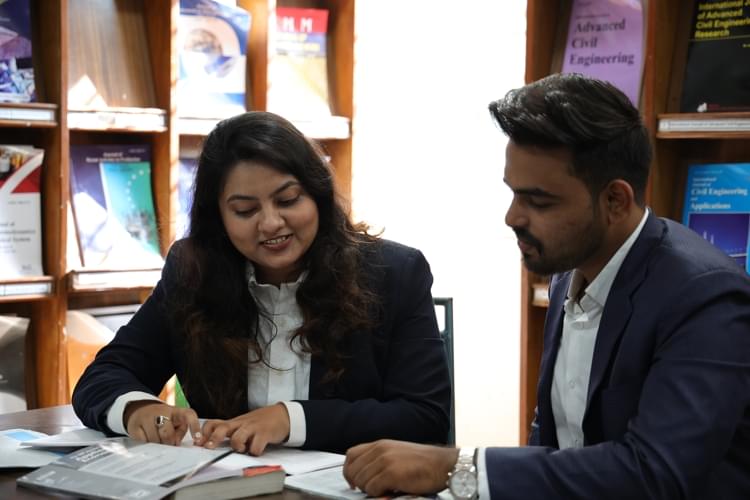 Datta Meghe Institute of Management Studies Nagpur Students Life photo 25