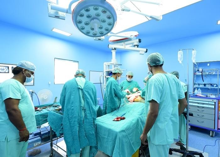 T.S.Mishra University Lucknow Departments and Facilities photo 3