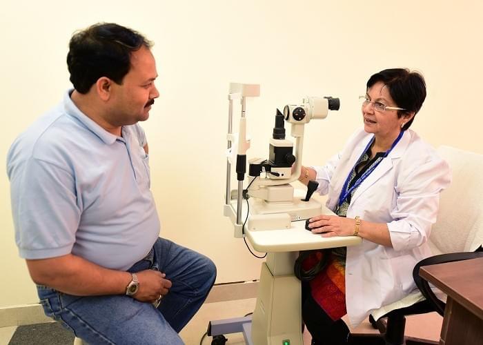 T.S.Mishra University Lucknow Departments and Facilities photo 16