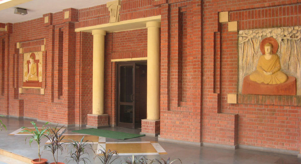 IIM Lucknow Academic Building photo 30