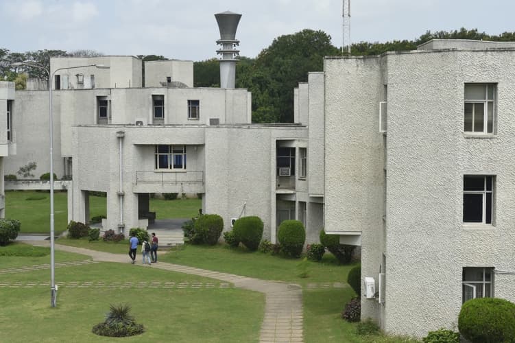 "Tribhuvan" Sahkari University Infrastructure photo 4