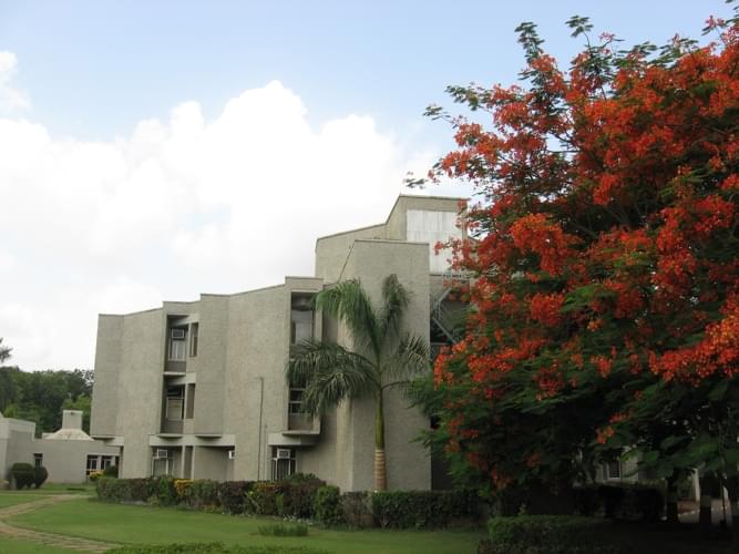 "Tribhuvan" Sahkari University Infrastructure photo 14