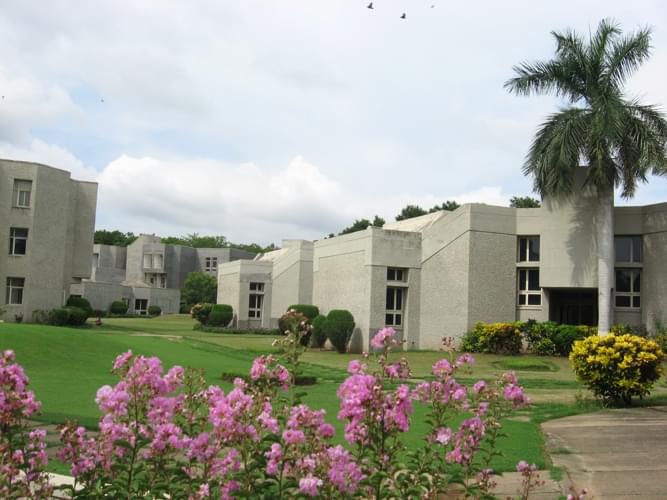 "Tribhuvan" Sahkari University Infrastructure photo 28