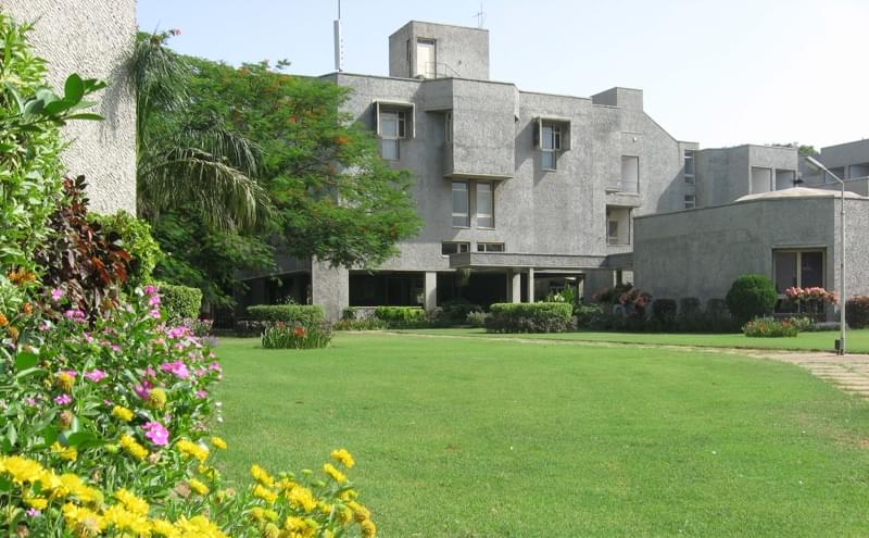 "Tribhuvan" Sahkari University Infrastructure photo 37