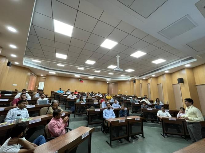 "Tribhuvan" Sahkari University PGDM (RM-X) photo 6