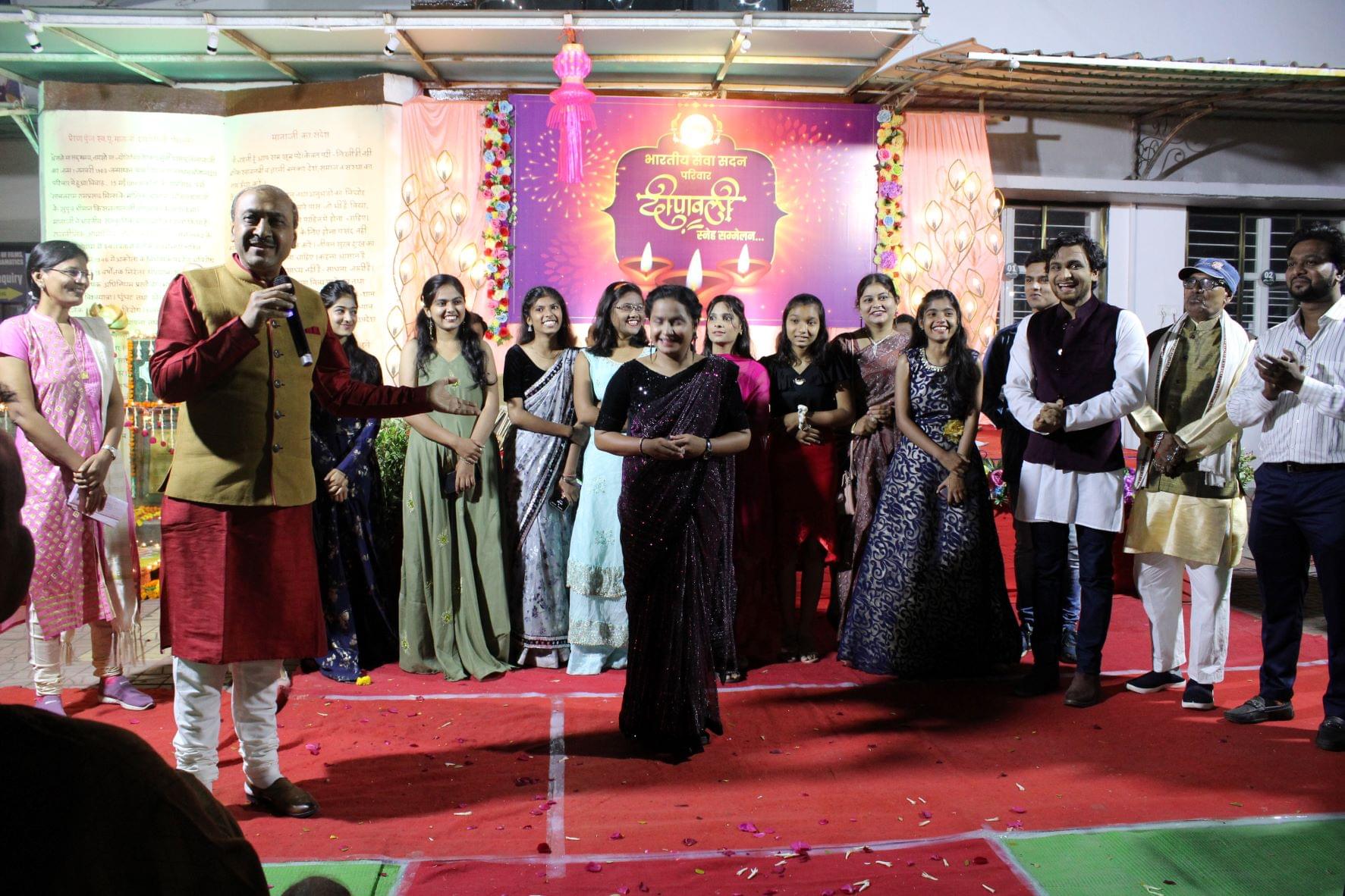 RDG Institute of Films, Television & Dramatics Akola Pishvi photo 4