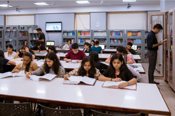 Shobhaben Pratapbhai Patel School of Pharmacy & Technology Management Mumbai Infrastructure photo 9